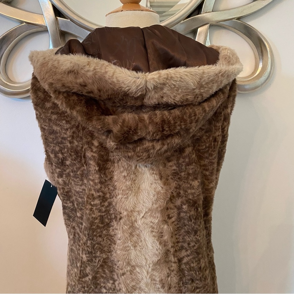 Boston Proper Fabulous Furs Donna Salyers Hooded Faux Fur Vest | Small - Picture 15 of 16